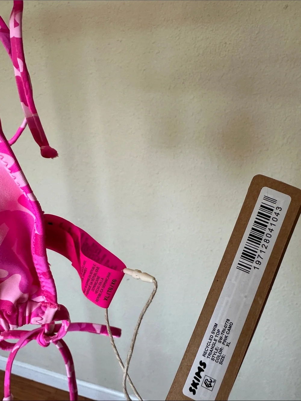 SKIMS SWIM TRIANGLE BIKINI TOP IN PINK CAMO size XL